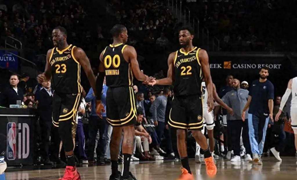 穆古鲁扎意外战胜勇士，刷新纪录引爆全场！赢得满堂喝彩的简单介绍-九游云游戏平台入口